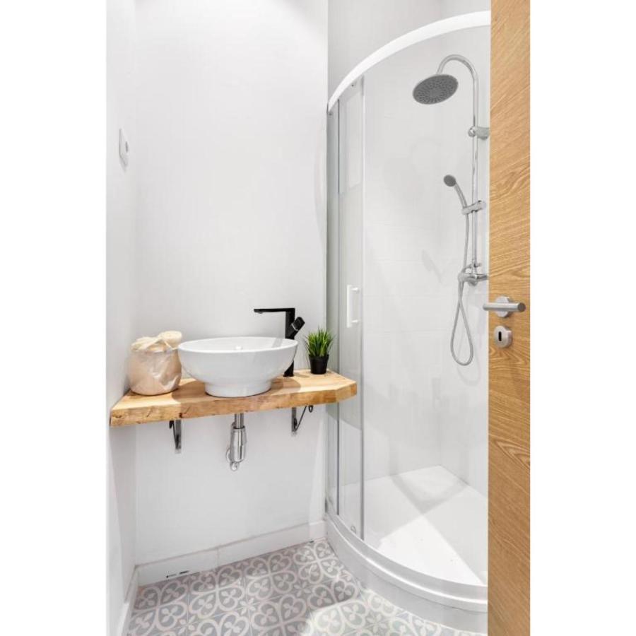 Altido Stylish Arroios Apartments, 20 Min To Centre Lisbon Bagian luar foto